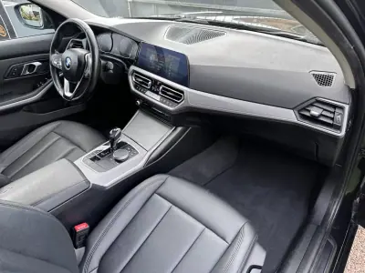 BMW 318 2021 - 24900 EUR, 170000 km - AUTO.MOTO.pt - 170000km - foto 53 de 62