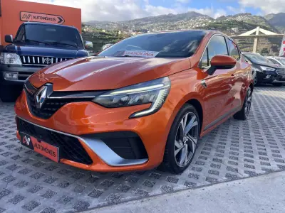Renault Clio 2022 - 17500 EUR, 63995 km - 63995km - foto 3 de 12
