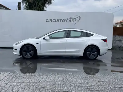 Tesla Model 3 2020 - 25995 EUR, 80043 km - AUTO.MOTO.pt - 80043km - foto 2 de 43