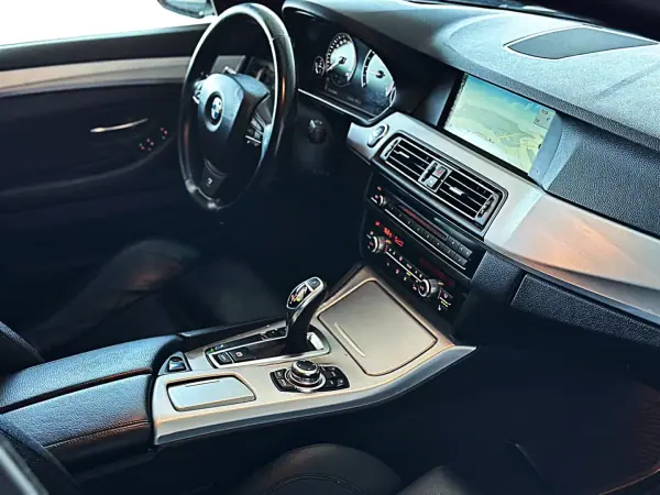 BMW 520 2013 - 19900 EUR, 216000 km - AUTO.MOTO.pt - 216000km - foto 42 de 43