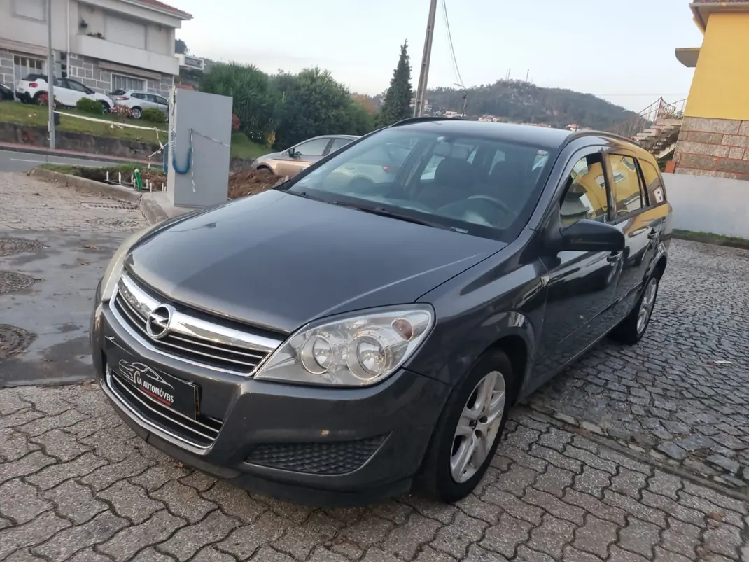 Opel Astra 2009 - 3999 EUR, 158000 km - AUTO.MOTO.pt - 158000km - foto 3 de 15