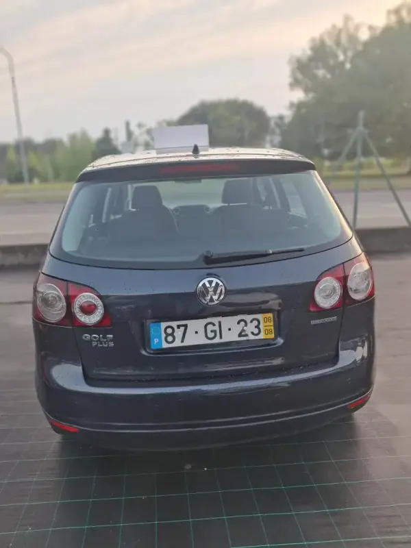 Volkswagen Golf Plus 2008 - 95 EUR, 202113 km - AUTO.MOTO.pt - 202113km - foto 5 de 9