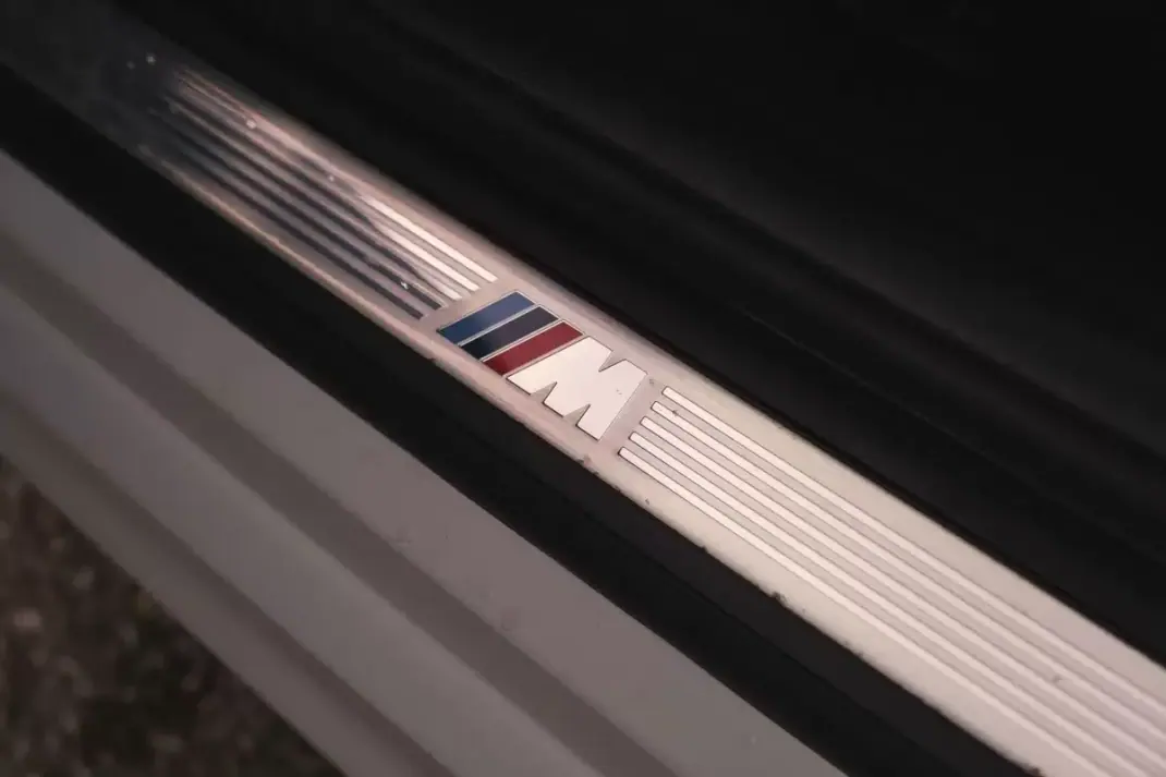 BMW 320 2016 - 18900 EUR, 230000 km - AUTO.MOTO.pt - 230000km - foto 14 de 28