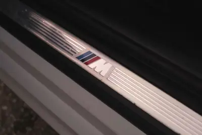 BMW 320 2016 - 18900 EUR, 230000 km - AUTO.MOTO.pt - 230000km - foto 14 de 28