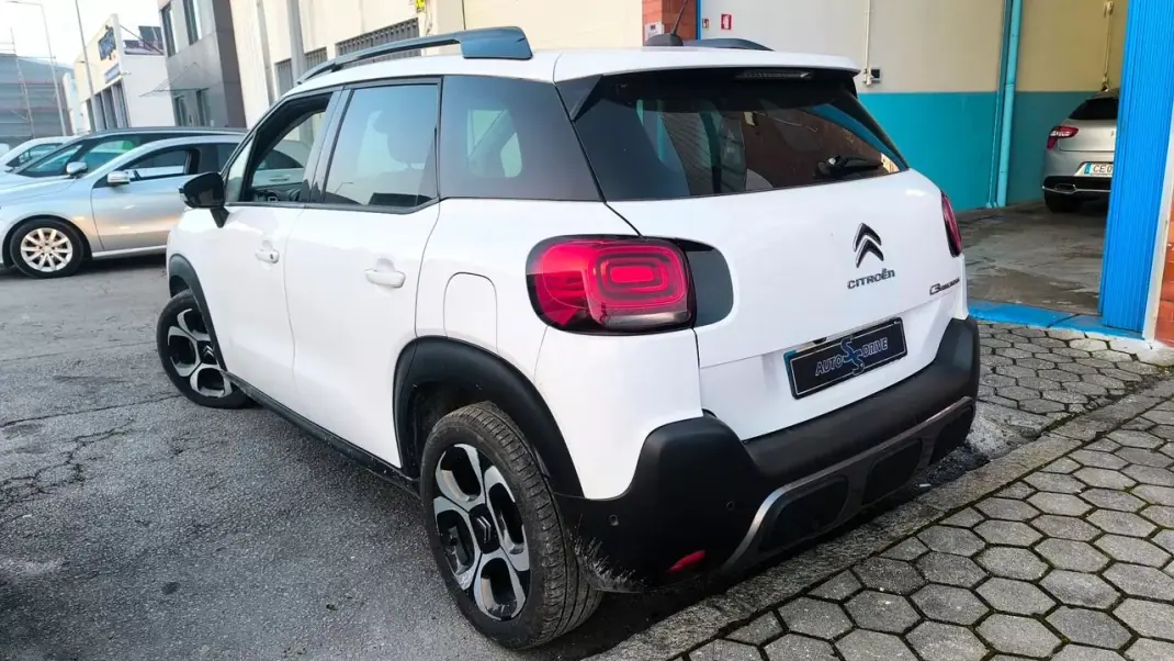 Citroën C3 Aircross 2018 - 12900 EUR, 159000 km - AUTO.MOTO.pt - 159000km - foto 11 de 15