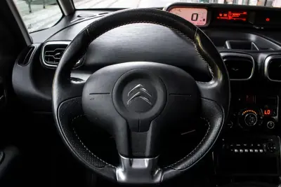 Citroën C3 Picasso 2017 - 7450 EUR, 79899 km - AUTO.MOTO.pt - 79899km - foto 10 de 27