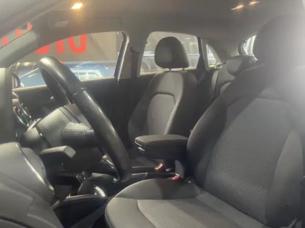Audi A1 Sportback 2018 - 15750 EUR, 80000 km - AUTO.MOTO.pt - 80000km - foto 33 de 48