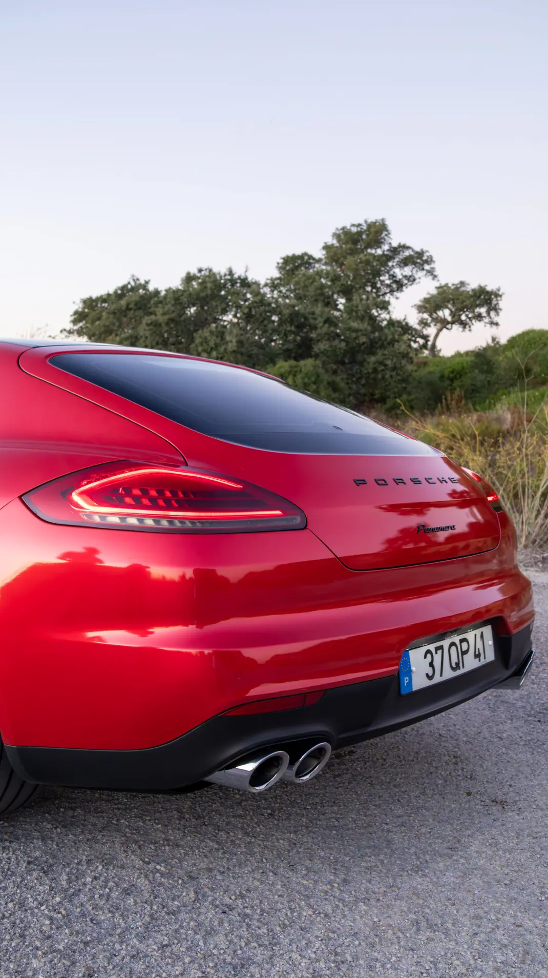 Porsche Panamera 2015 - 42500 EUR, 105975 km - 105975km - foto 12 de 14