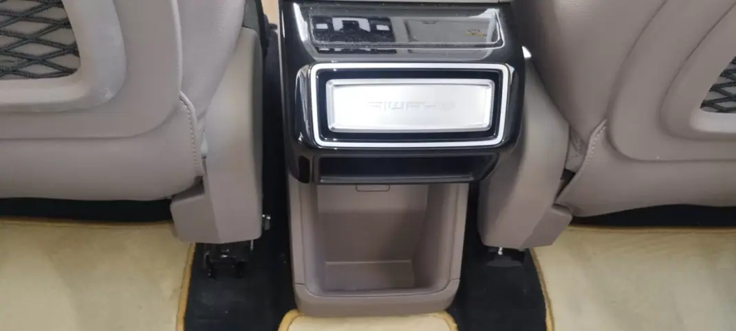 Aiways U5 2024 - 28500 EUR, 10380 km - AUTO.MOTO.pt - 10380km - foto 22 de 36