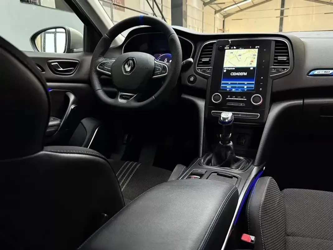 Renault Mégane 2018 - 14750 EUR, 159480 km - 159480km - foto 20 de 35