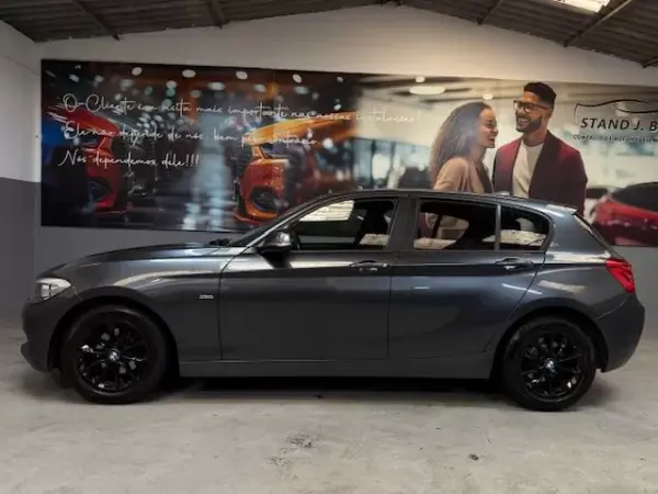 BMW 116 2016 - 13400 EUR, 176000 km - AUTO.MOTO.pt - 176000km - foto 5 de 18