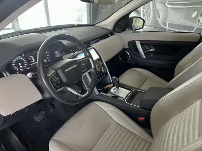 Land Rover Discovery Sport 2021 - 37200 EUR, 74894 km - AUTO.MOTO.pt - 74894km - foto 6 de 26