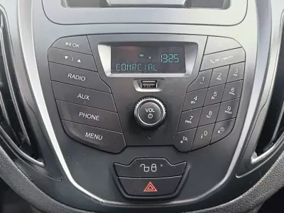 Ford Transit Courier 2020 - 10990 EUR, 129167 km - AUTO.MOTO.pt - 129167km - foto 39 de 52