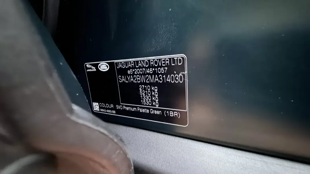 Land Rover Range Rover Velar 2021 - 63990 EUR, 70000 km - 70000km - foto 46 de 50