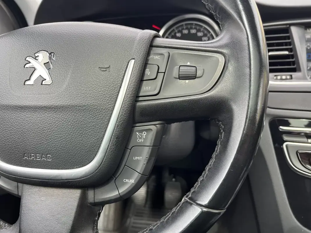 Peugeot 508 SW 2014 - 8450 EUR, 217000 km - AUTO.MOTO.pt - 217000km - foto 18 de 52
