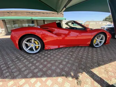 Ferrari F8 Tributo 2022 - 425600 EUR, 4336 km - AUTO.MOTO.pt - 4336km - foto 38 de 54