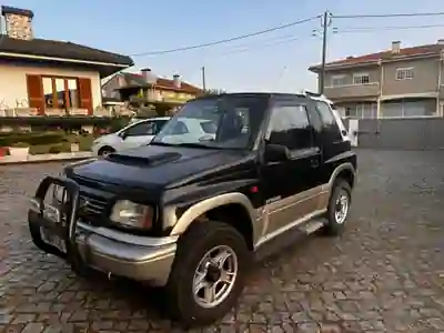 Suzuki VITARA CABRIO JLX U9 2000 - 7000 EUR, 220000 km - foto 3 de 15