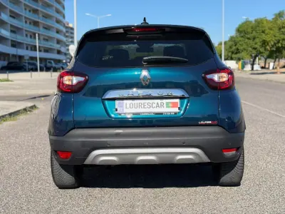 Renault Captur 2018 — foto 5 de 49