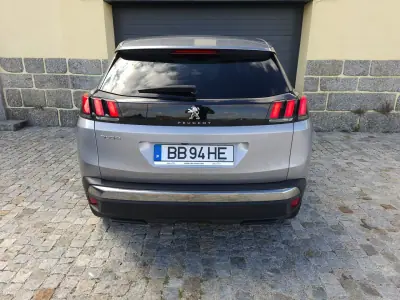 Peugeot 3008 2023 - 18990 EUR, 64989 km - 64989km - foto 5 de 18