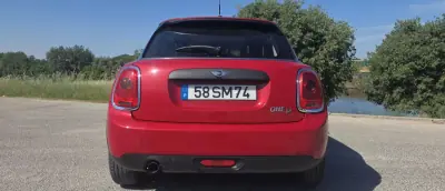 MINI One 2016 - 14900 EUR, 148000 km - AUTO.MOTO.pt - 148000km - foto 9 de 21