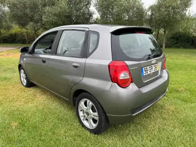 Chevrolet Aveo 2010 - 4250 EUR, 174000 km - 174000km - foto 6 de 12