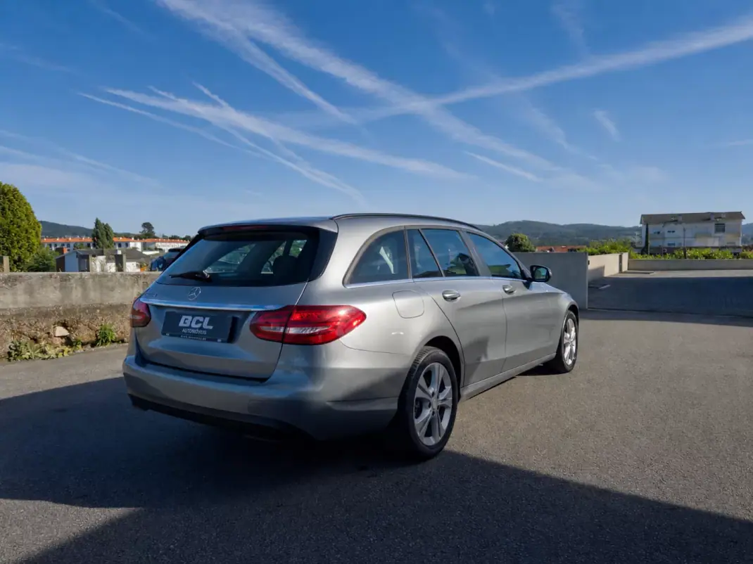 Mercedes-Benz C 200 2015 - 15990 EUR, 213000 km - AUTO.MOTO.pt - 213000km - foto 7 de 43