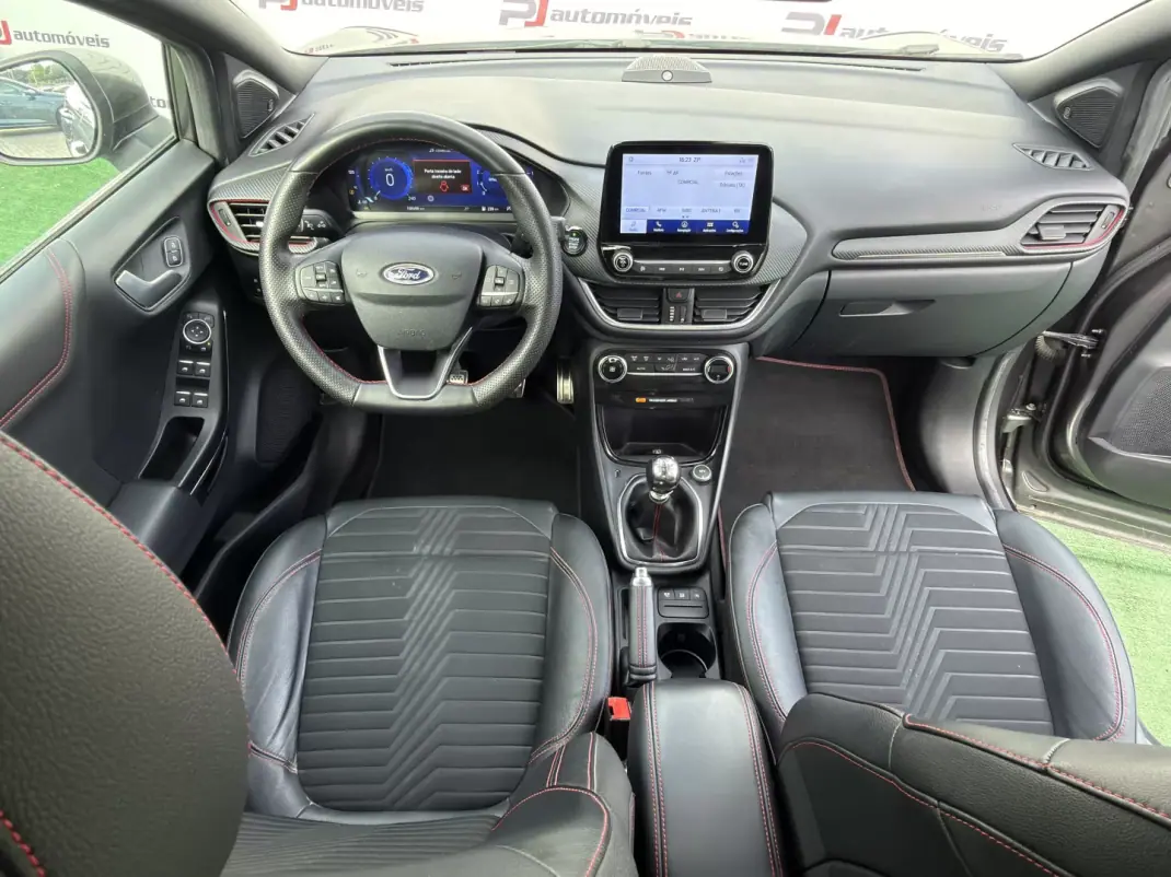 Ford Puma 2020 - 14500 EUR, 138496 km - AUTO.MOTO.pt - 138496km - foto 14 de 17