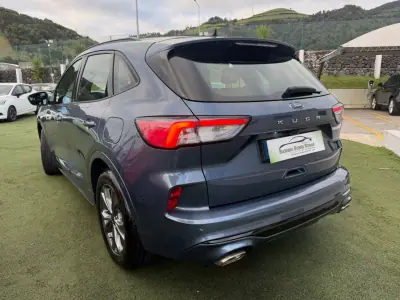 Ford Kuga 2022 - 24990 EUR, 67592 km - AUTO.MOTO.pt - 67592km - foto 8 de 14