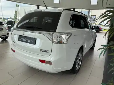 Mitsubishi Outlander 2015 - 15990 EUR, 157367 km - AUTO.MOTO.pt - 157367km - foto 26 de 28