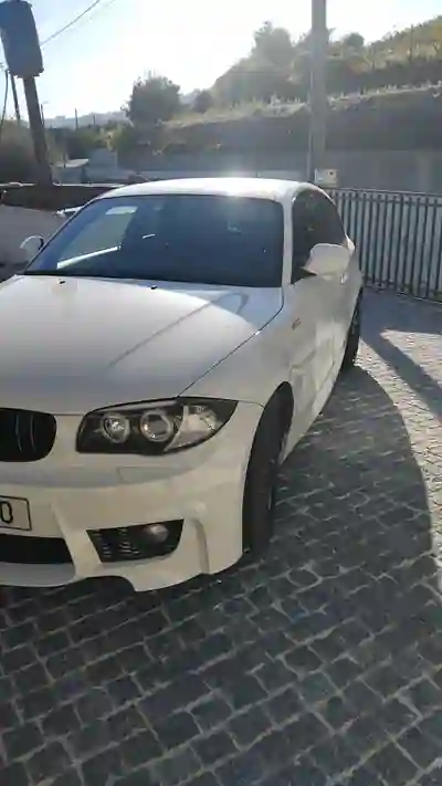 BMW 118 2010 — foto 3 de 12