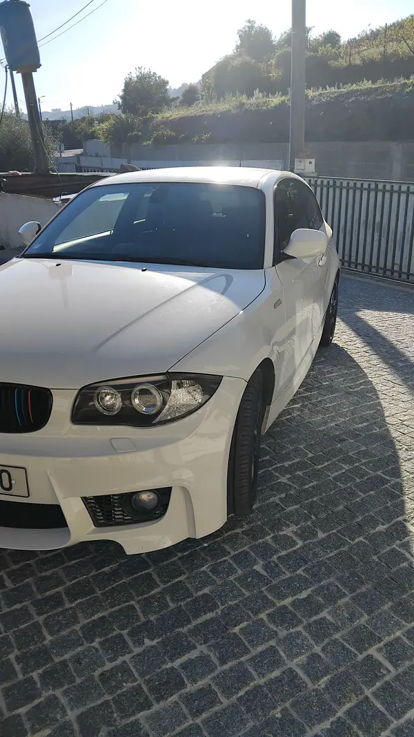 BMW 118 2010 — foto 3 de 12