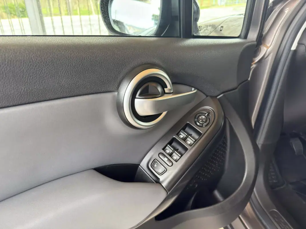 Fiat 500X 2015 - 12500 EUR, 129217 km - AUTO.MOTO.pt - 129217km - foto 24 de 31