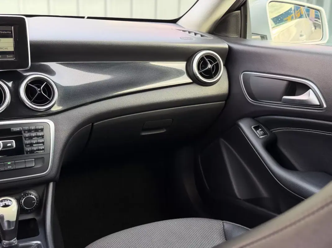 Mercedes-Benz CLA 200 2014 - 14500 EUR, 257000 km - 257000km - foto 9 de 14
