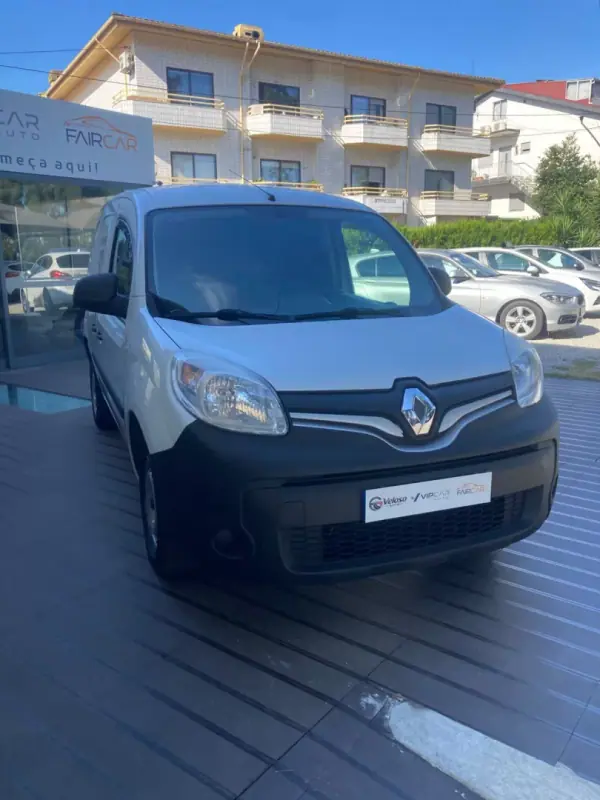 Renault KANGOO 1.5 BLUE DCI 3LUG EDITION ONE 2017 - 10900 EUR, 128600 km - AUTO.MOTO.pt - 128600km - foto 7 de 16