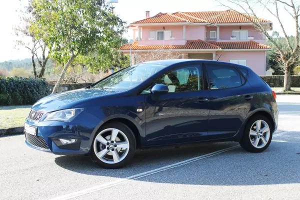 SEAT Ibiza 2017 - 12500 EUR, 55000 km - AUTO.MOTO.pt - 55000km - foto 13 de 41