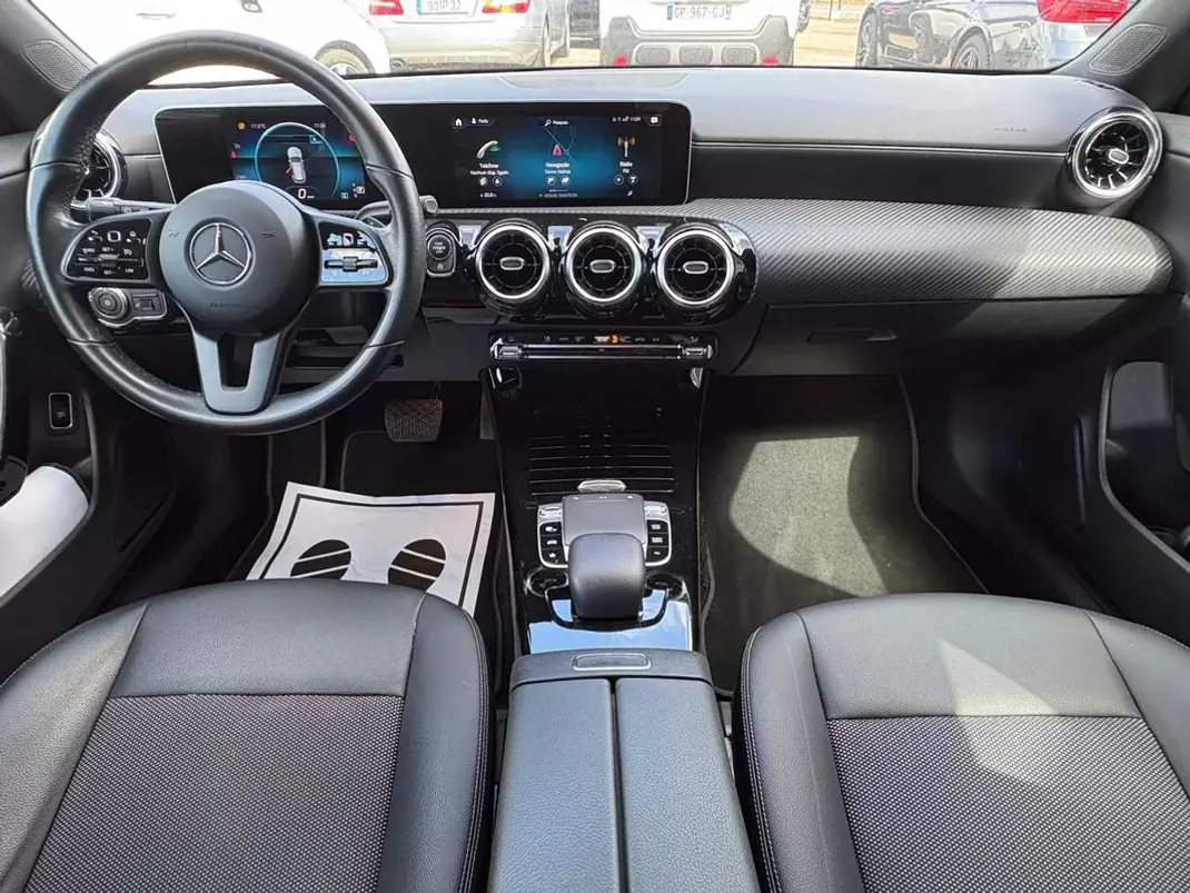 Mercedes-Benz CLA 180 2019 - 24100 EUR, 93500 km - AUTO.MOTO.pt - 93500km - foto 12 de 21