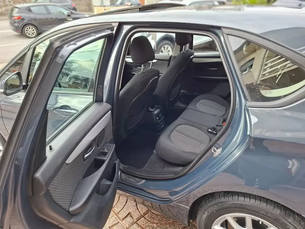 BMW 218 2014 - 8500 EUR, 490000 km - AUTO.MOTO.pt - 490000km - foto 19 de 33