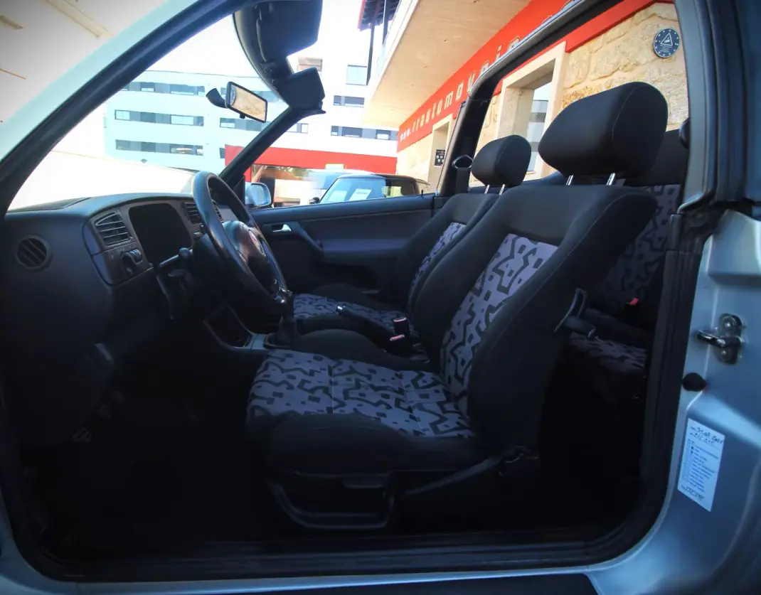 Volkswagen Golf Cabriolet 1999 - 5990 EUR, 216300 km - 216300km - foto 6 de 25