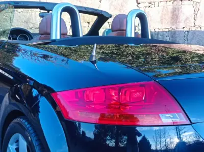Audi TT Roadster 2007 - 12990 EUR, 208000 km - AUTO.MOTO.pt - 208000km - foto 13 de 22