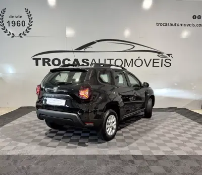 Dacia Duster 2023 - 13950 EUR, 238000 km - foto 6 de 29