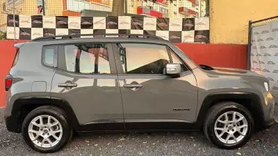 Jeep Renegade 2023 - 18900 EUR, 64000 km - AUTO.MOTO.pt - 64000km - foto 7 de 12