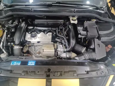 Peugeot RCZ 2010 - 13480 EUR, 102545 km - AUTO.MOTO.pt - 102545km - foto 35 de 37