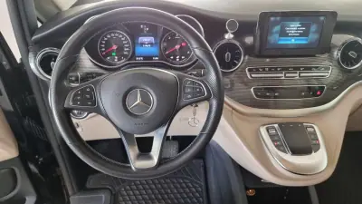 Mercedes-Benz V 300 2022 - 70000 EUR, 119675 km - AUTO.MOTO.pt - 119675km - foto 7 de 20