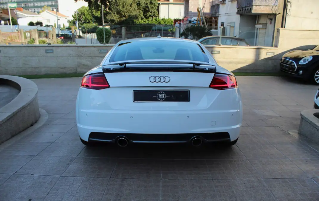 Audi TT Coupé 2015 - 23990 EUR, 242950 km - 242950km - foto 6 de 28