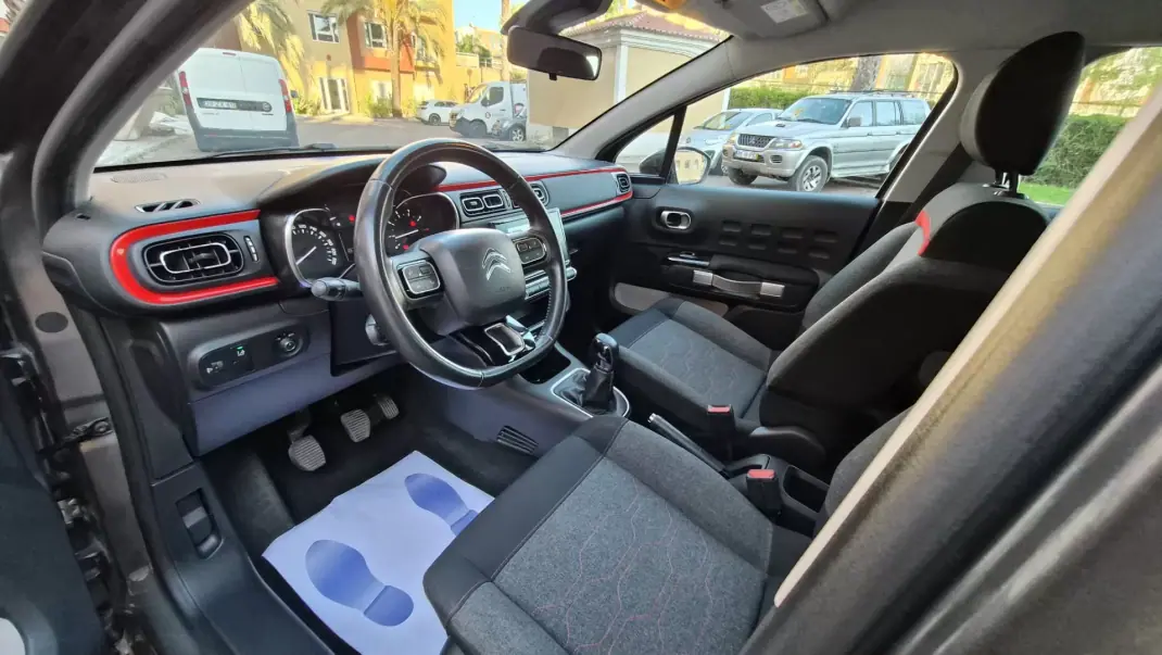 Citroën C3 2018 - 9780 EUR, 60000 km - AUTO.MOTO.pt - 60000km - foto 2 de 17