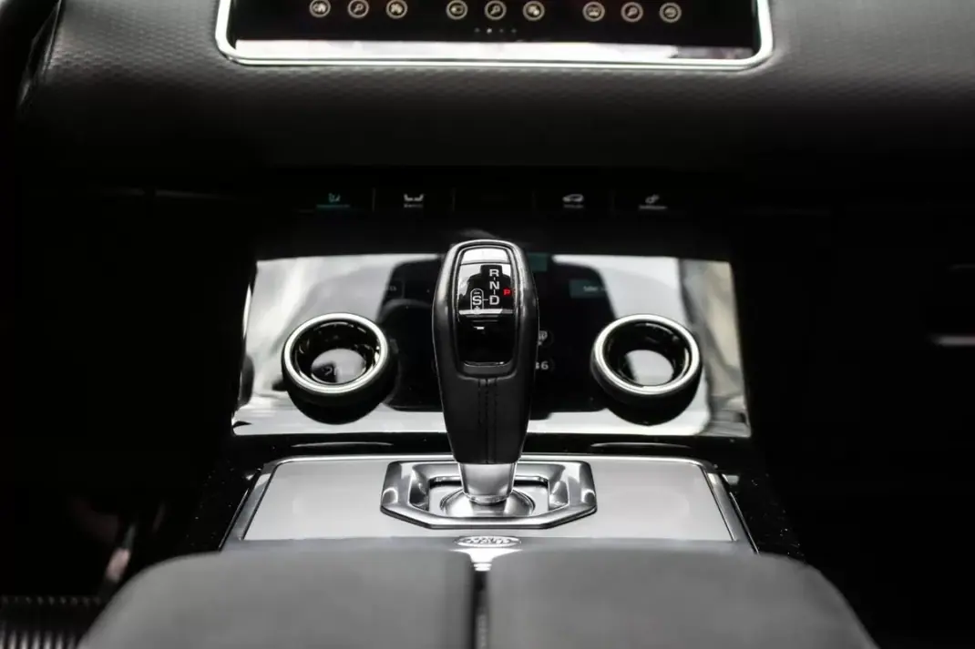 Land Rover Range Rover Evoque 2020 - 37900 EUR, 84922 km - AUTO.MOTO.pt - 84922km - foto 39 de 56
