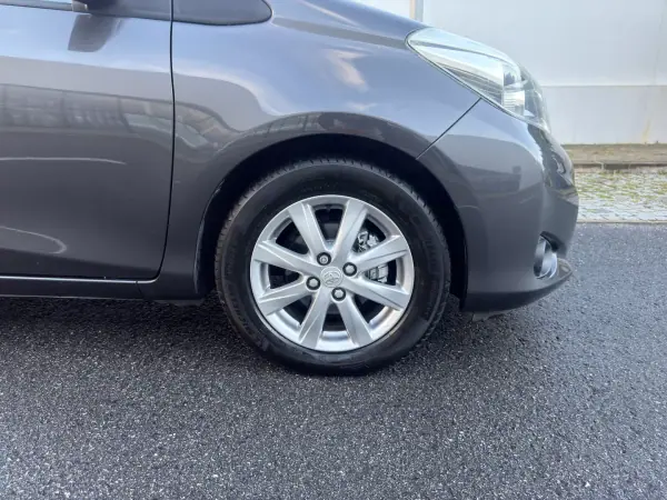 Toyota Yaris 2012 - 10400 EUR, 199391 km - AUTO.MOTO.pt - 199391km - foto 16 de 16