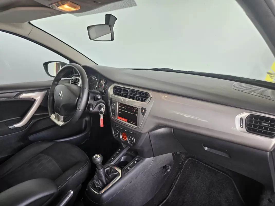 Citroën C-Elysée 2017 - 6500 EUR, 190000 km - AUTO.MOTO.pt - 190000km - foto 8 de 8