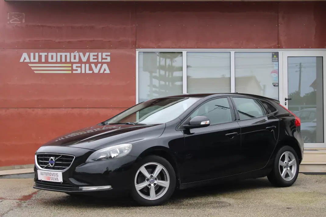 Volvo V40 2016 - 13990 EUR, 143000 km - AUTO.MOTO.pt - 143000km - foto 2 de 24