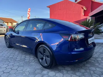 Tesla Model 3 2021 — foto 6 de 33